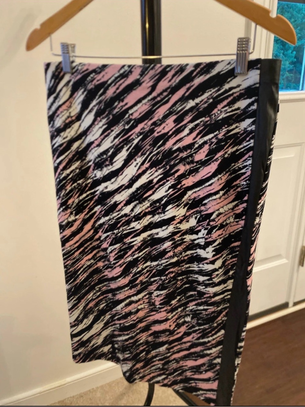 Body Central Printed Pencil Skirt in Black, Pink & White Brand New